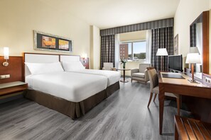 Minibar, in-room safe, desk, free WiFi