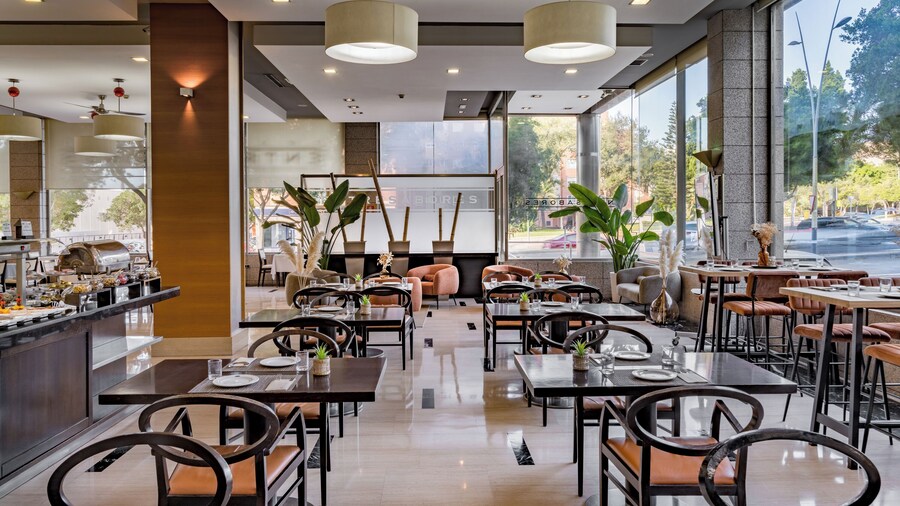 Elba Almería Business & Convention Hotel