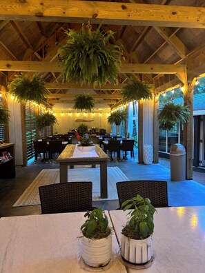 Gazebo - Veranda Cape Cod Family Resort (South Yarmouth)