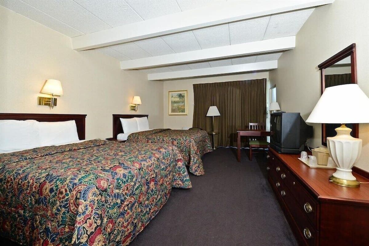 Bureau, lits pliants/supplémentaires, Wi-Fi gratuit, réveils