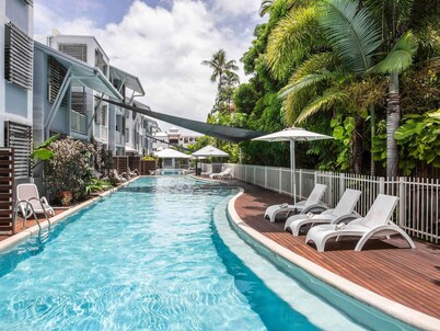 Mantra Aqueous on Port