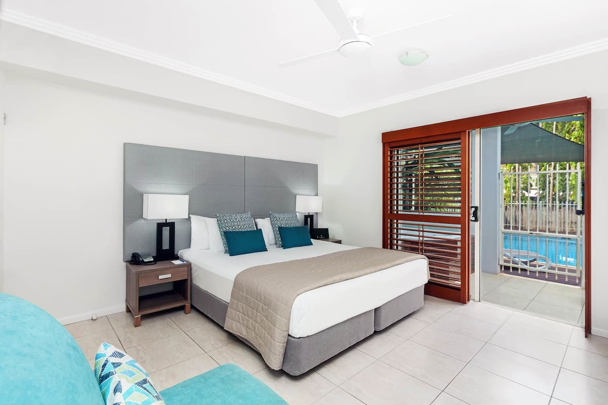 1 bedroom, in-room safe, iron/ironing board, cots/infant beds