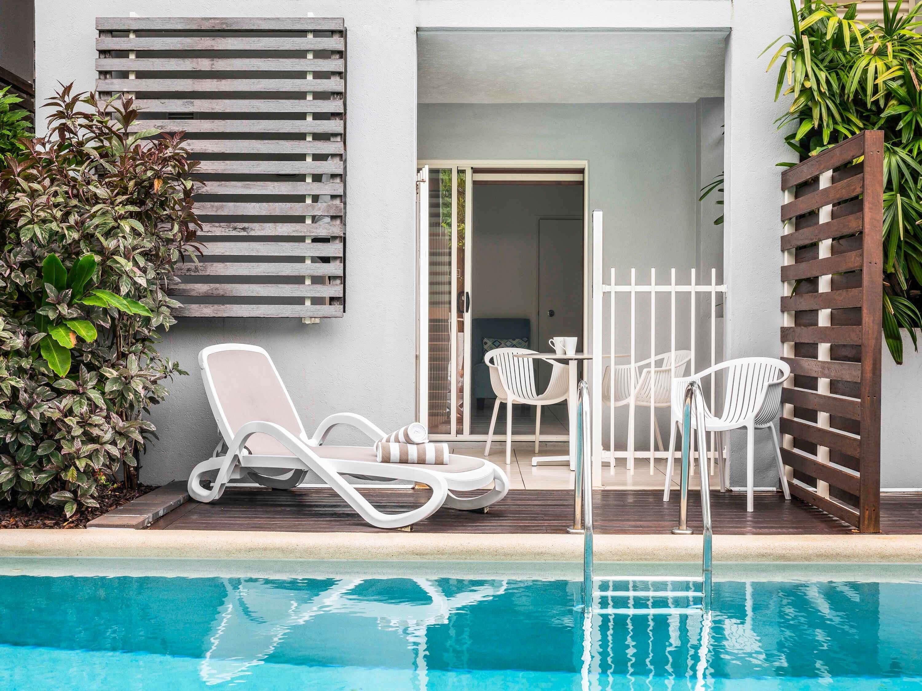 Room (Spa Swim Out) | In-room safe, iron/ironing board, cots/infant beds, rollaway beds