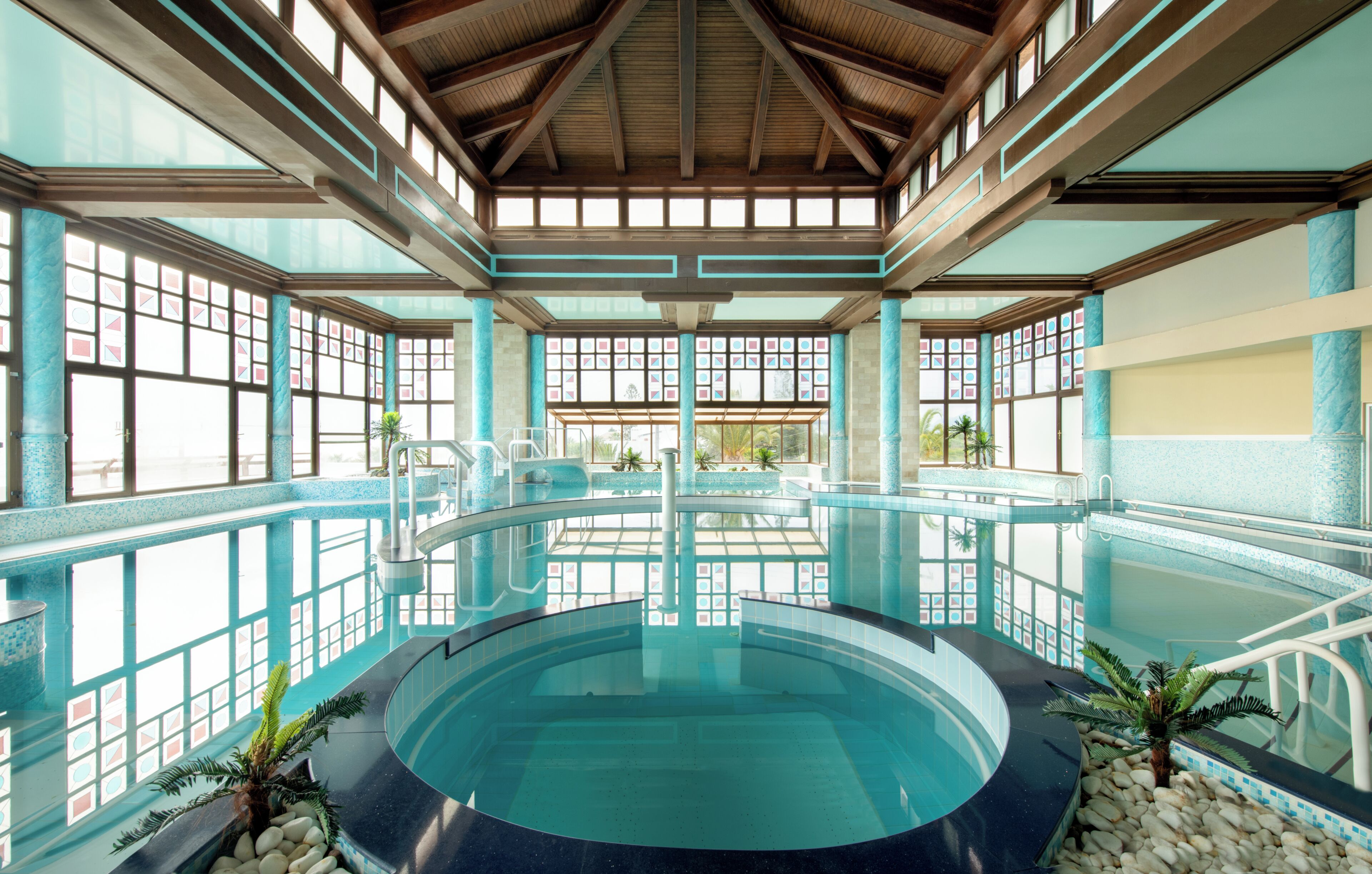 Sauna, steam room, Turkish bath, body treatments, body wraps