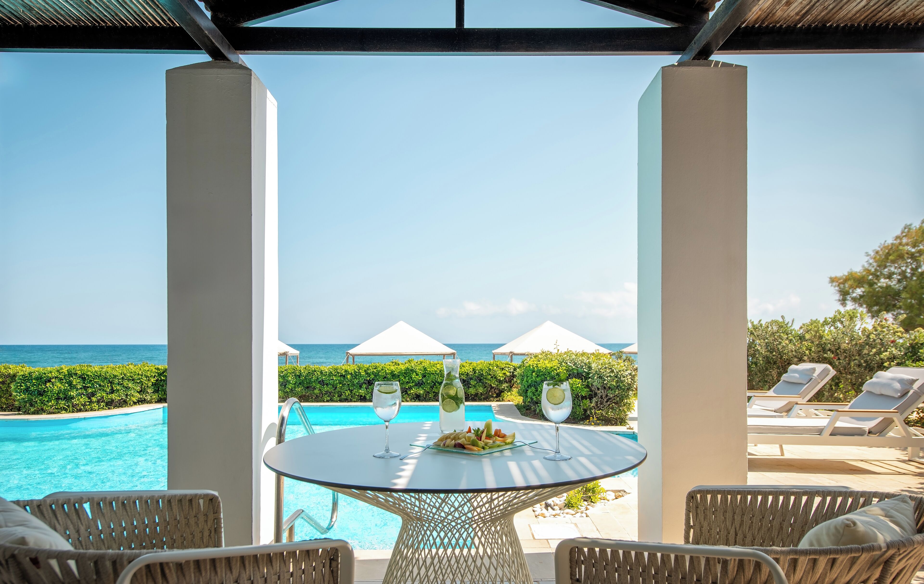 ambassador suite private pool | terrace/patio