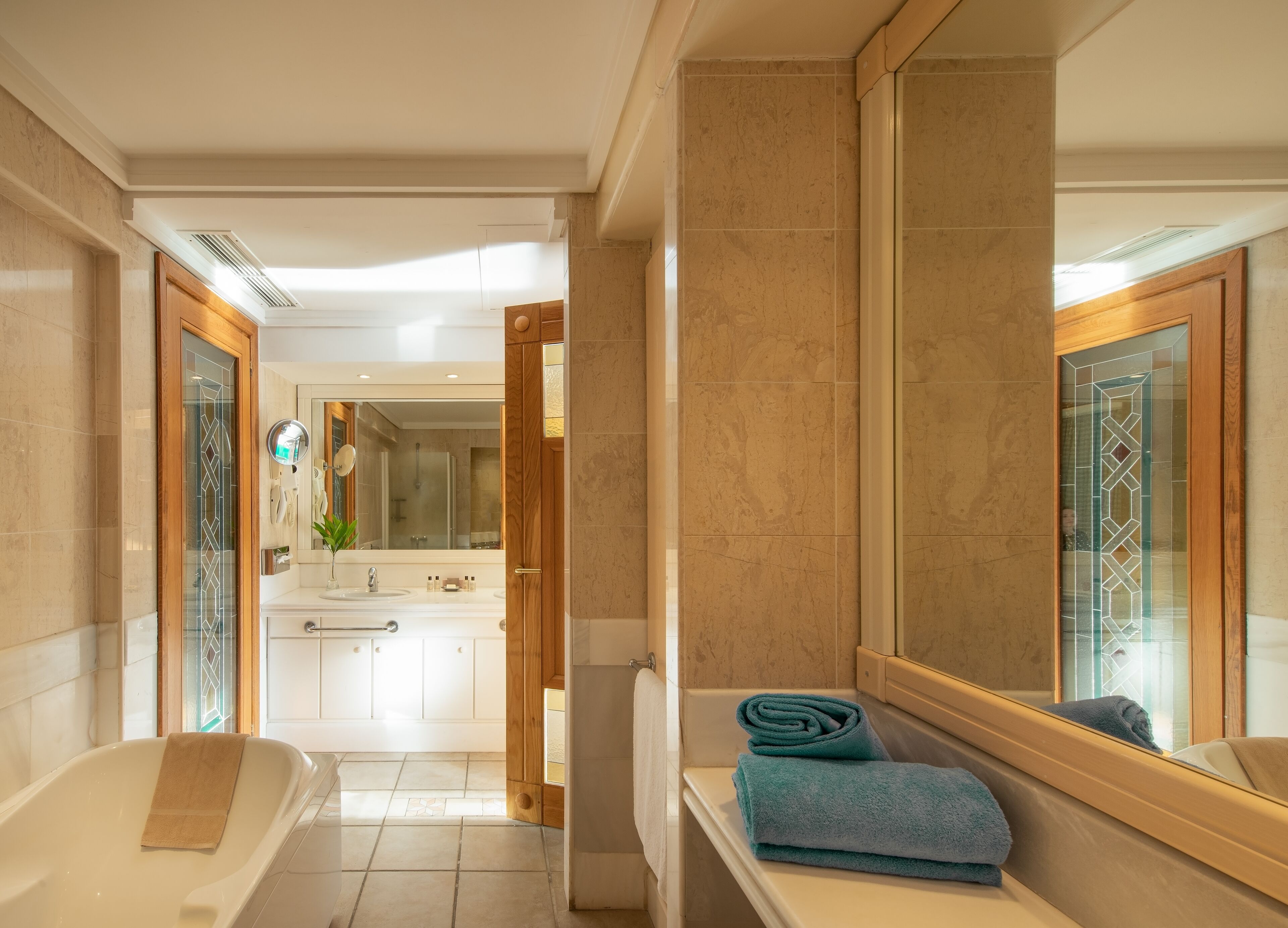 suite, pool access, sea facing | bathroom | designer toiletries, hair dryer, bathrobes, slippers
