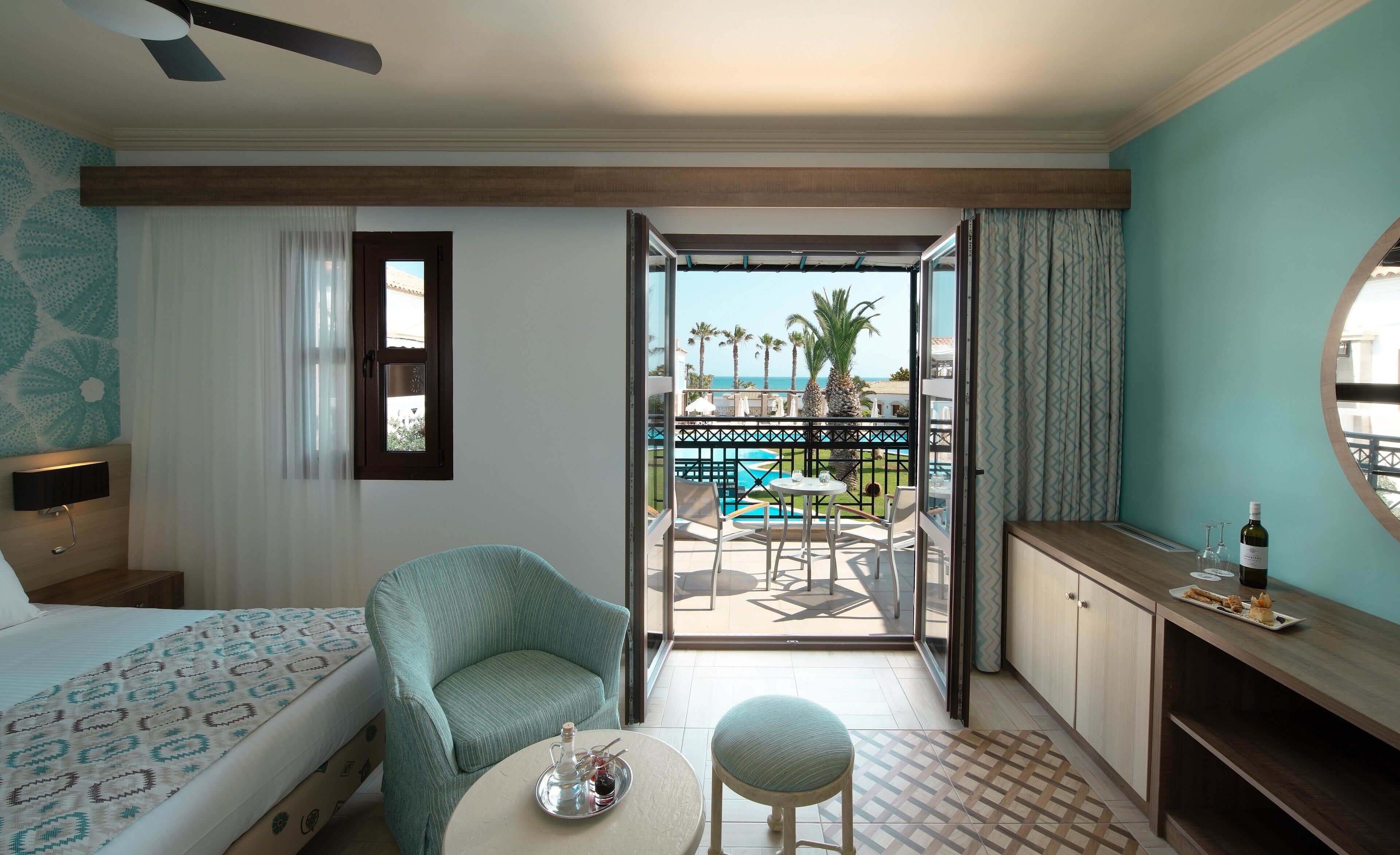 Double Bungalow Sea View | Minibar, caja de seguridad en la habitación, escritorio y wifi gratis 