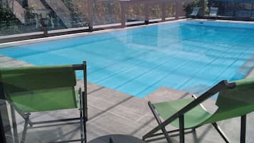 Indoor pool, seasonal outdoor pool, sun loungers