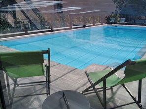 Indoor pool, seasonal outdoor pool, sun loungers