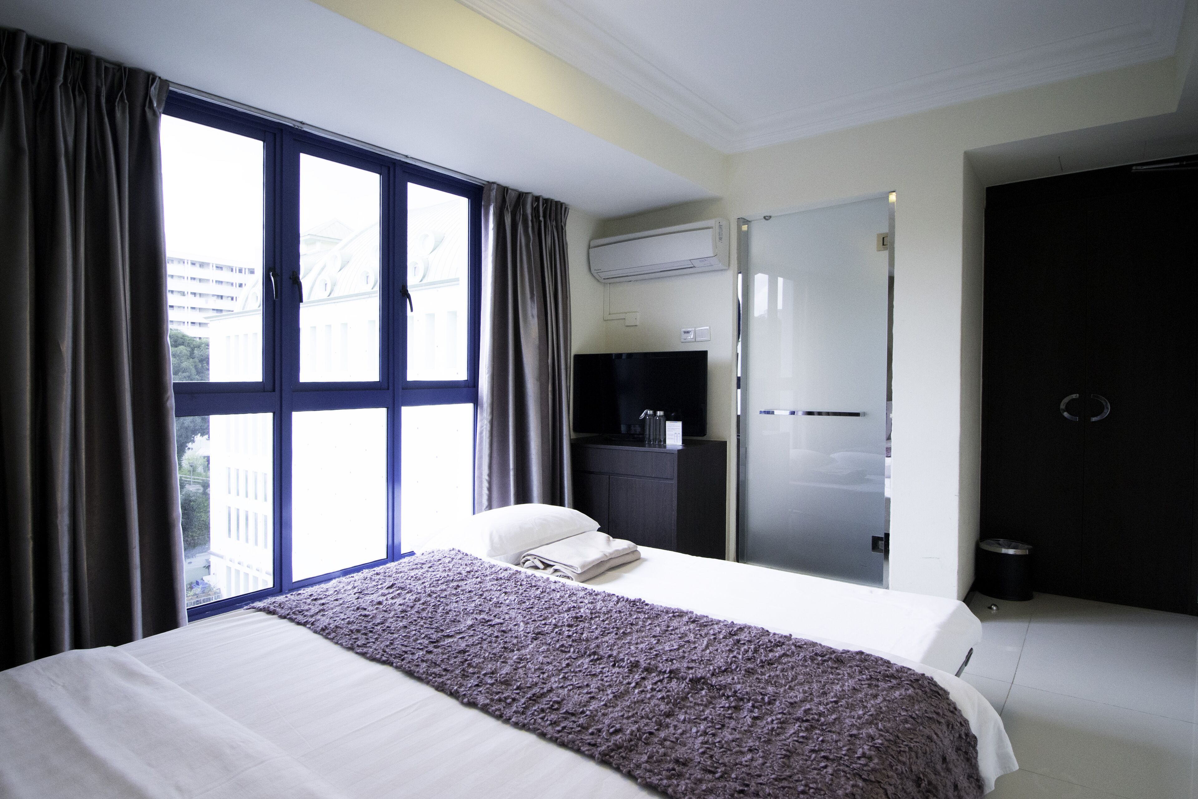 Photo - Harbour Ville Hotel