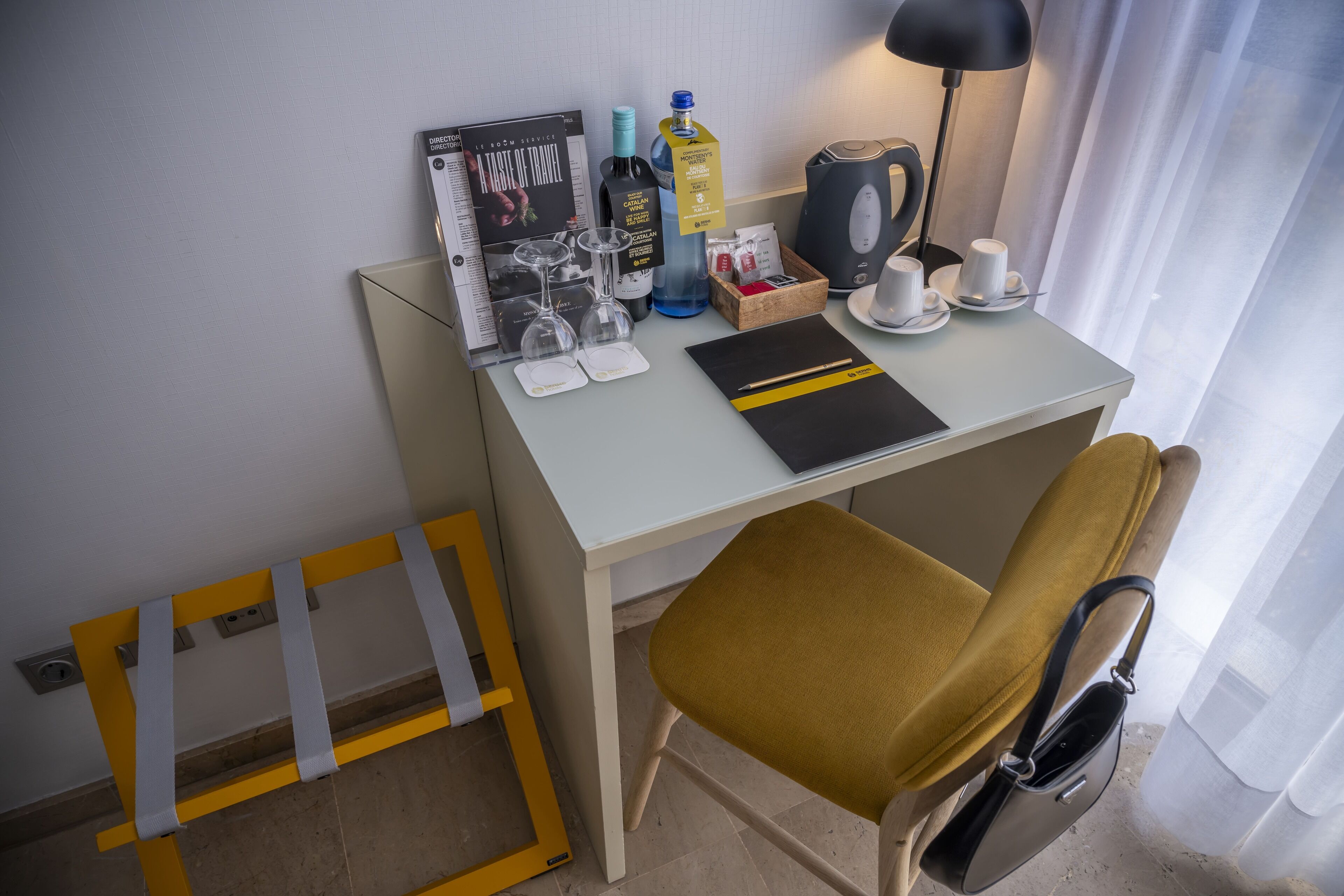 in-room safe, soundproofing, free wifi, bed sheets