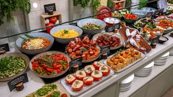 Daily buffet breakfast for a fee