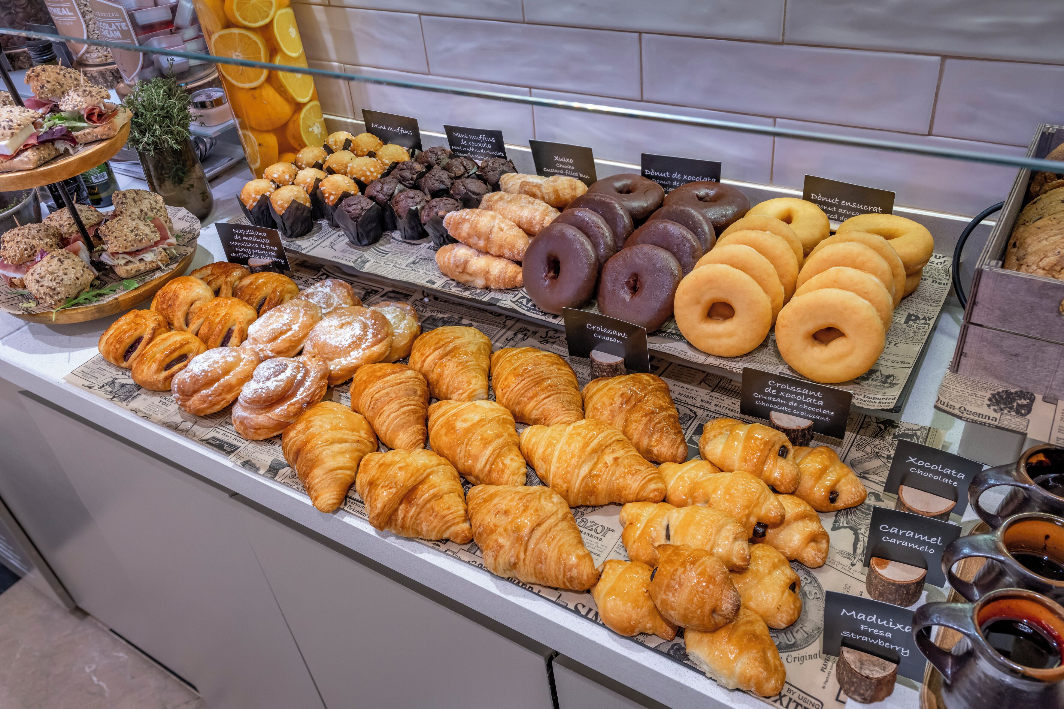 daily buffet breakfast (eur 16 per person)