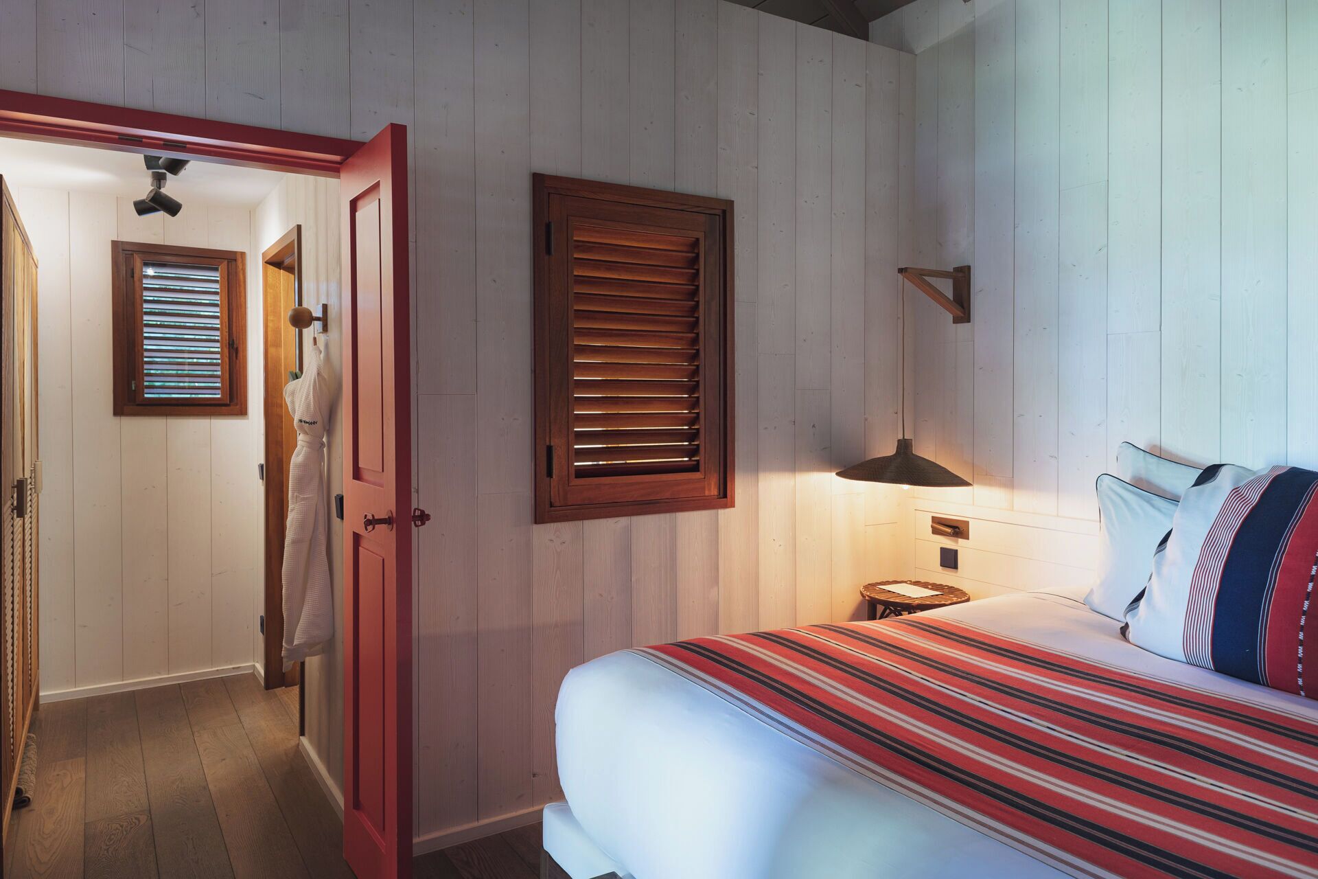 Premium bedding, minibar, in-room safe, soundproofing