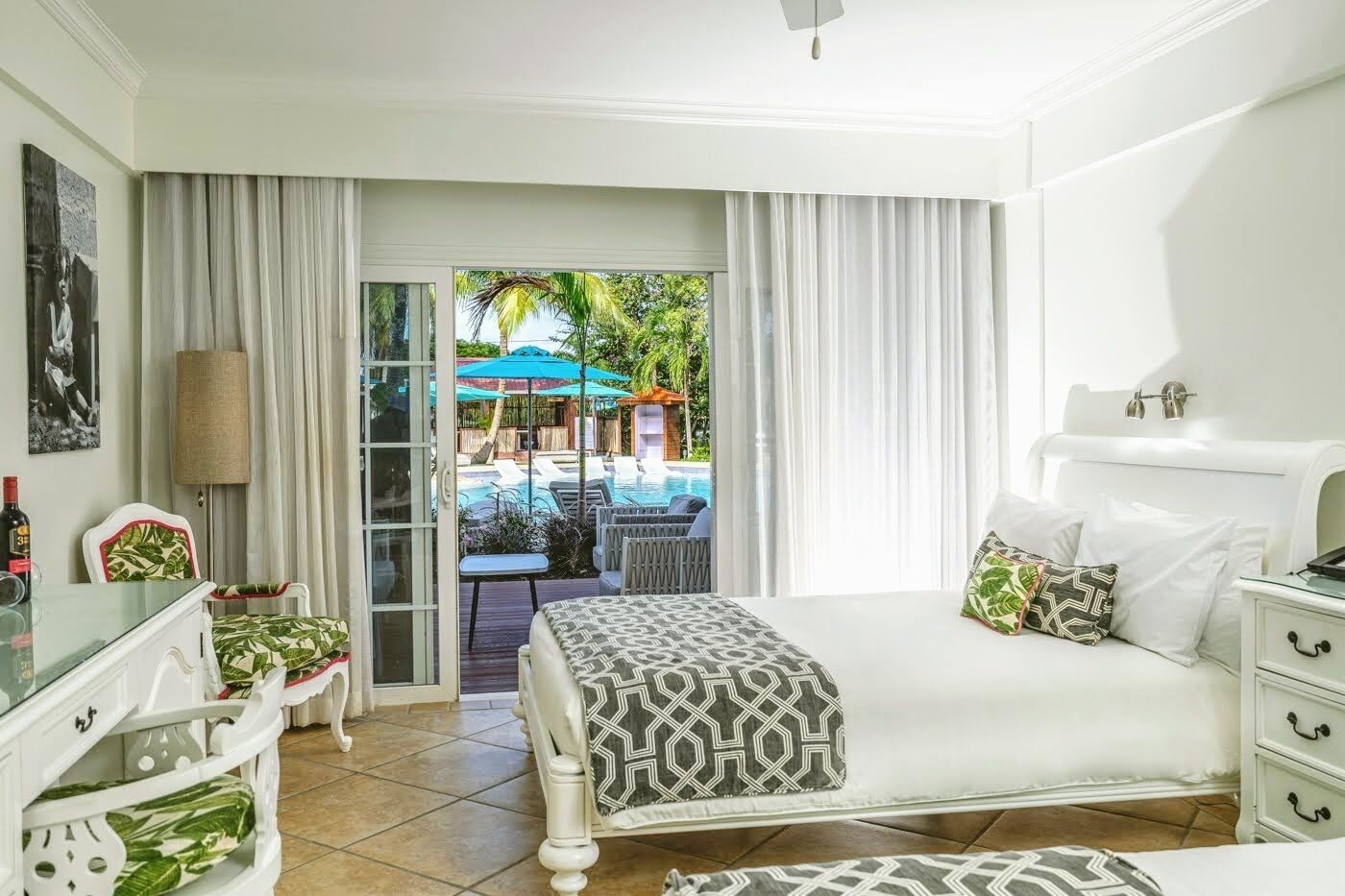 Standard Room, Patio, Pool View | Premium bedding, in-room safe, desk, laptop workspace