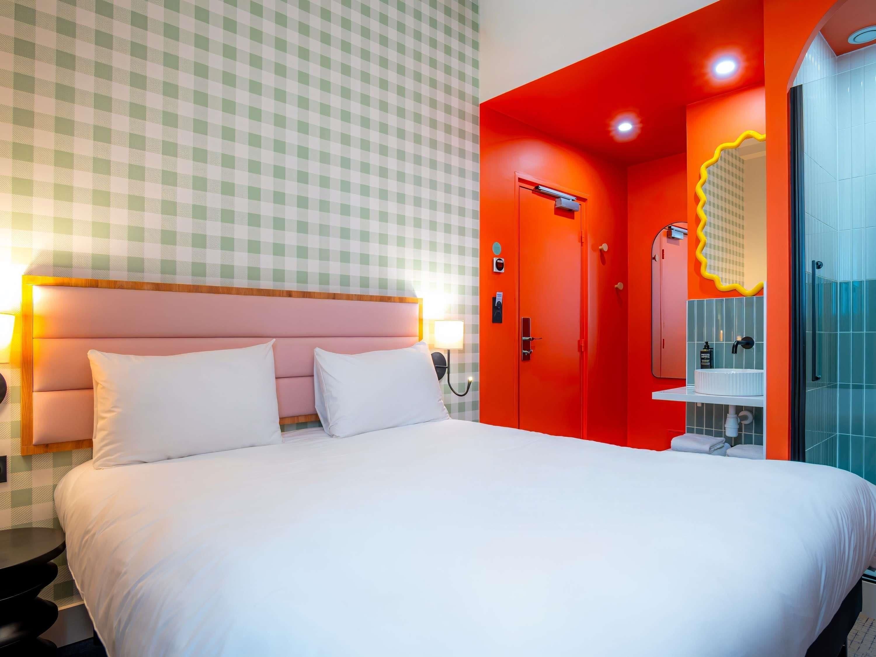 Standard Room, 1 Double Bed | 1 bedroom, premium bedding, blackout curtains, soundproofing