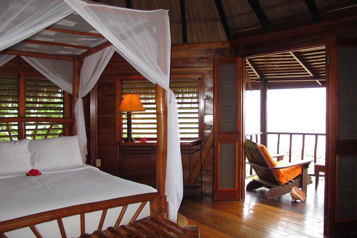 tree house | balcony