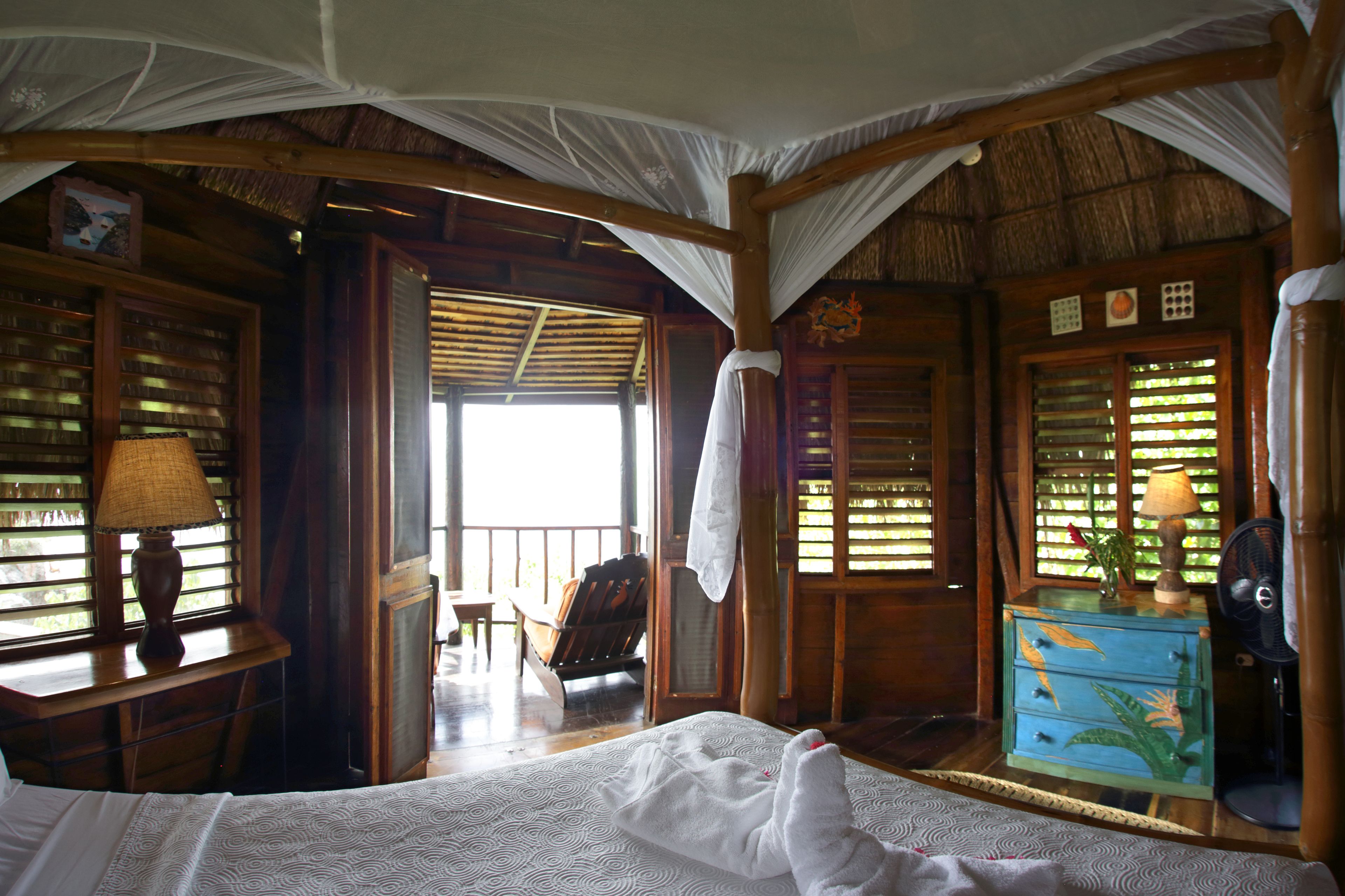 tree house | 1 bedroom, in-room safe, individually decorated, individually furnished