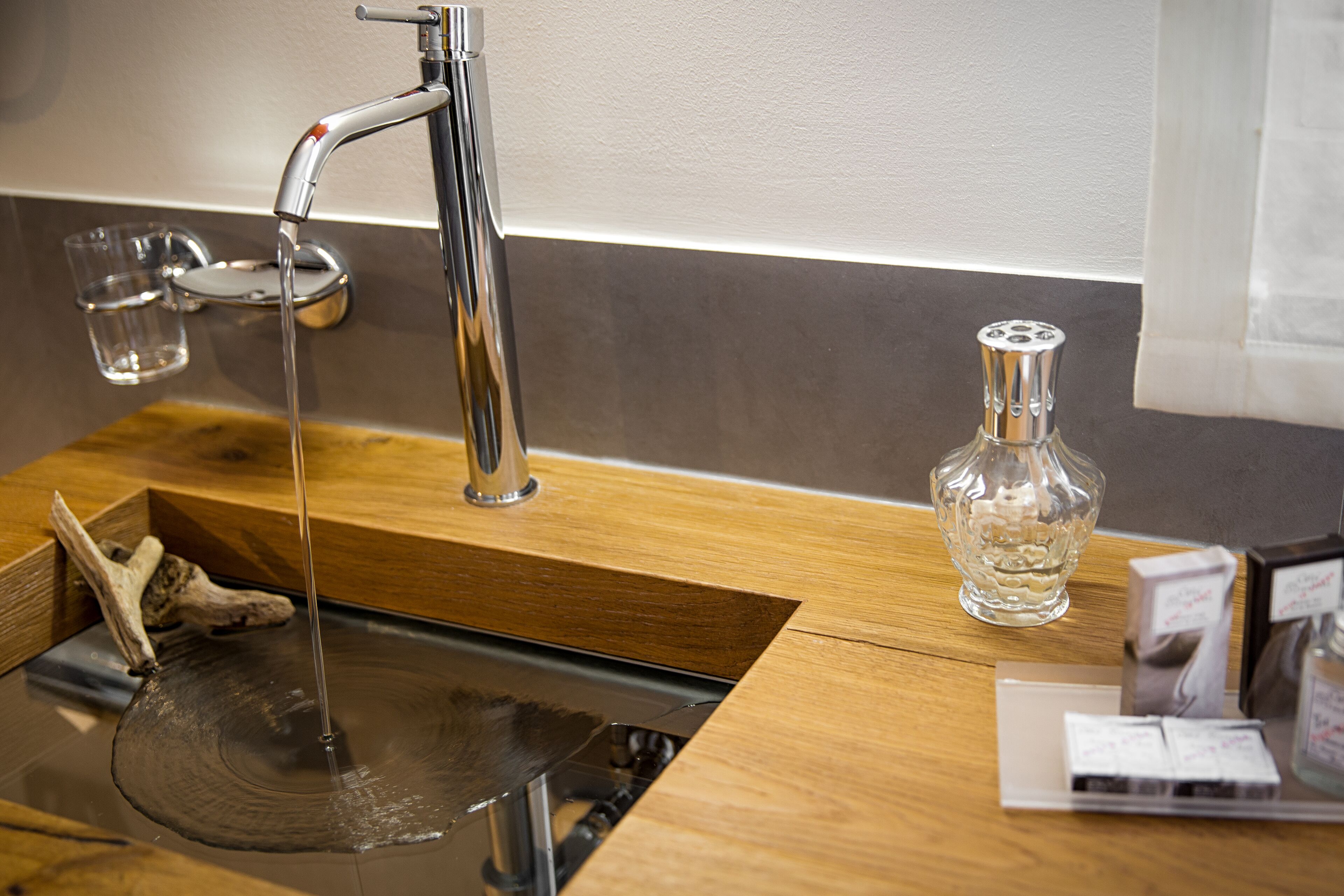 exclusive suite | bathroom | shower, hair dryer, bathrobes, bidet