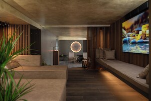 Turkish bath, sports massages, reflexology, massages