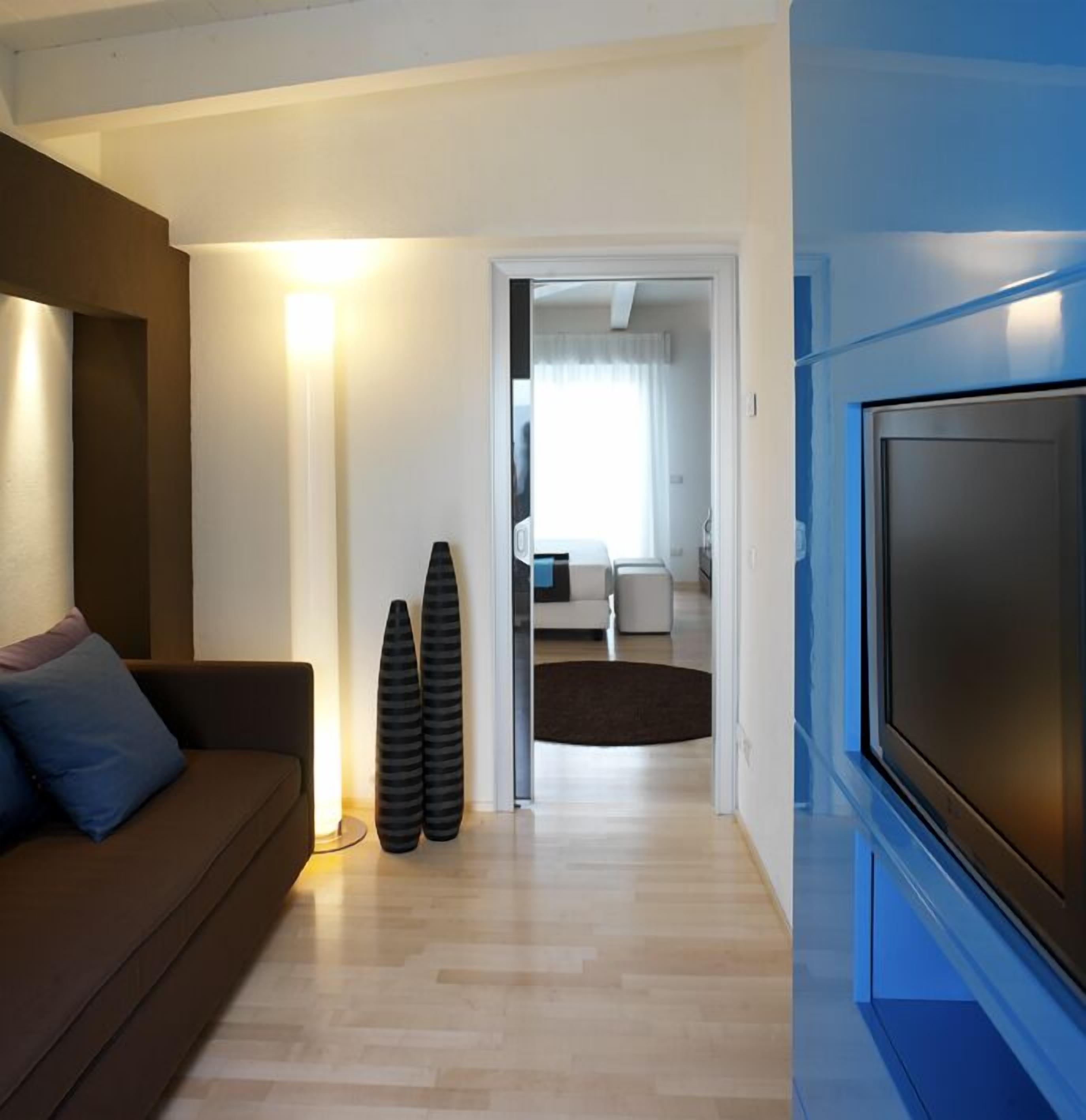 family suite | minibar, in-room safe, desk, free wifi
