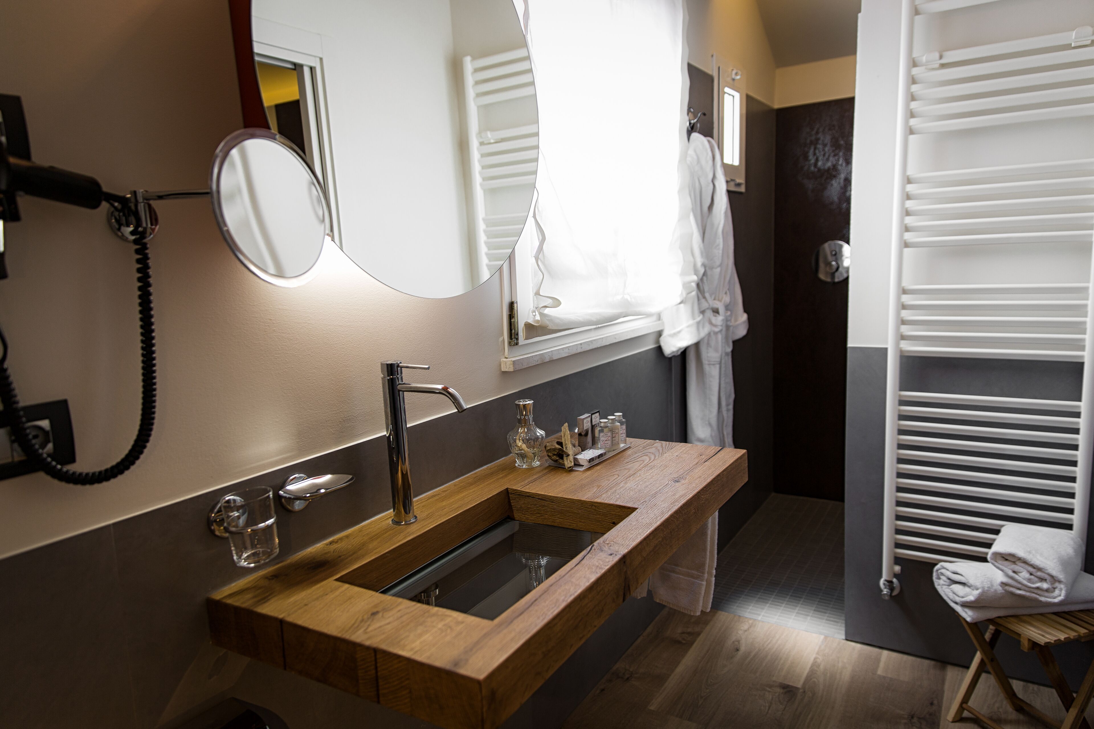 exclusive suite | bathroom | shower, hair dryer, bathrobes, bidet