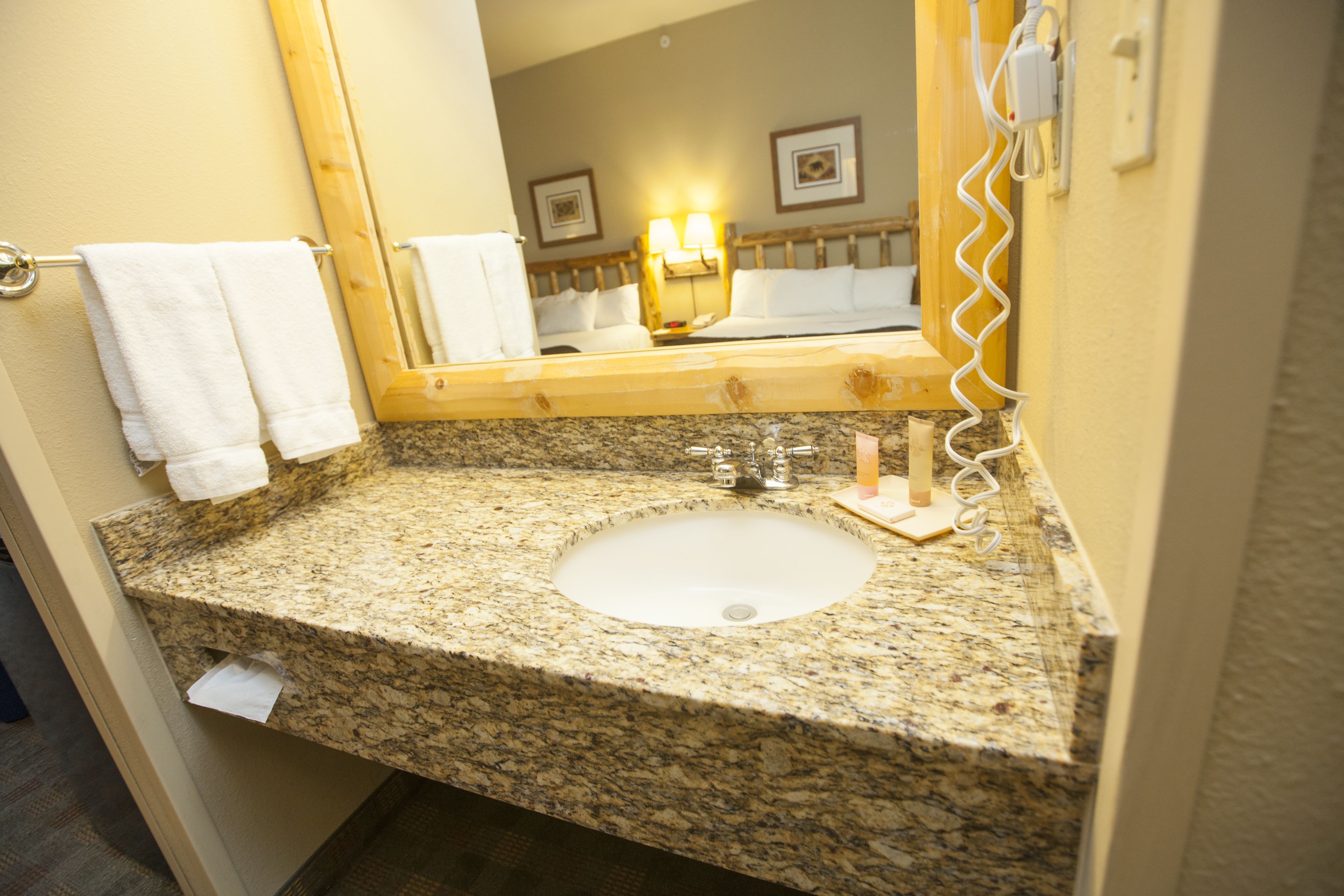 family suite, 2 queen beds | bathroom sink