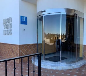 Property entrance - Hotel La Sierra (Antequera)