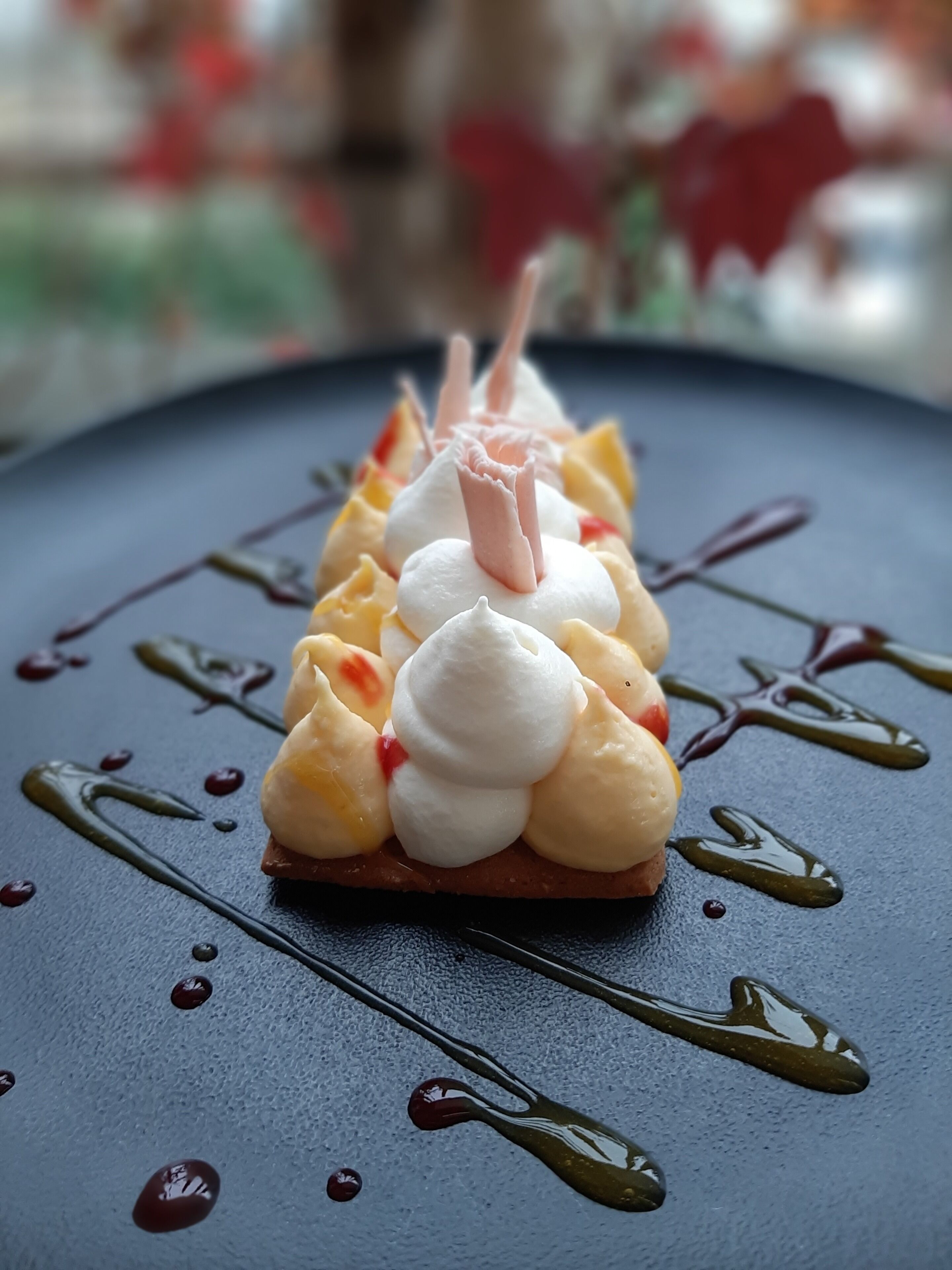 lunch and dinner served, french cuisine