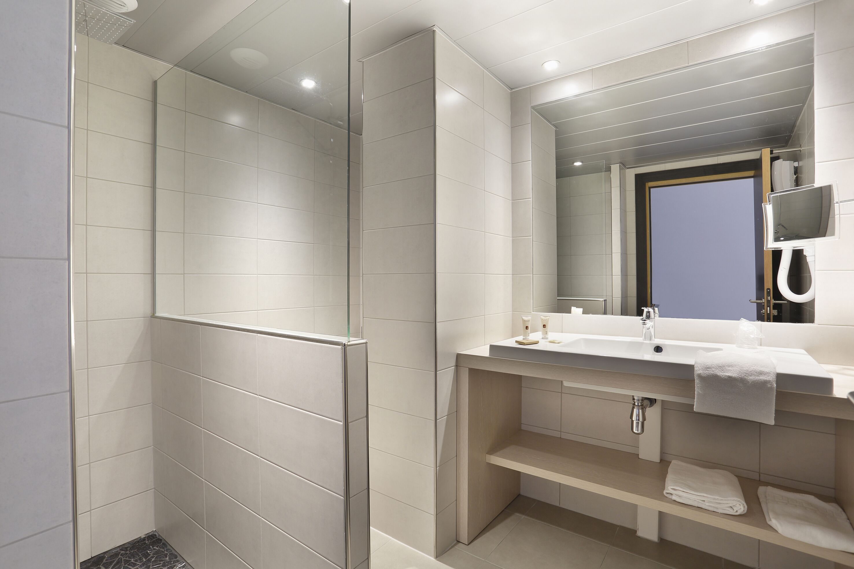 Photo - The Originals Boutique, Hôtel-Restaurant d'Alsace, Strasbourg Sud