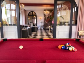 Billards