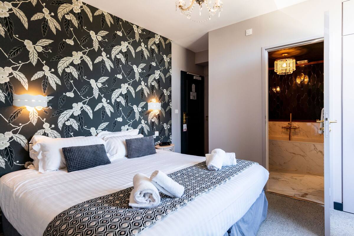 comfort room | 1 bedroom, premium bedding, individually decorated