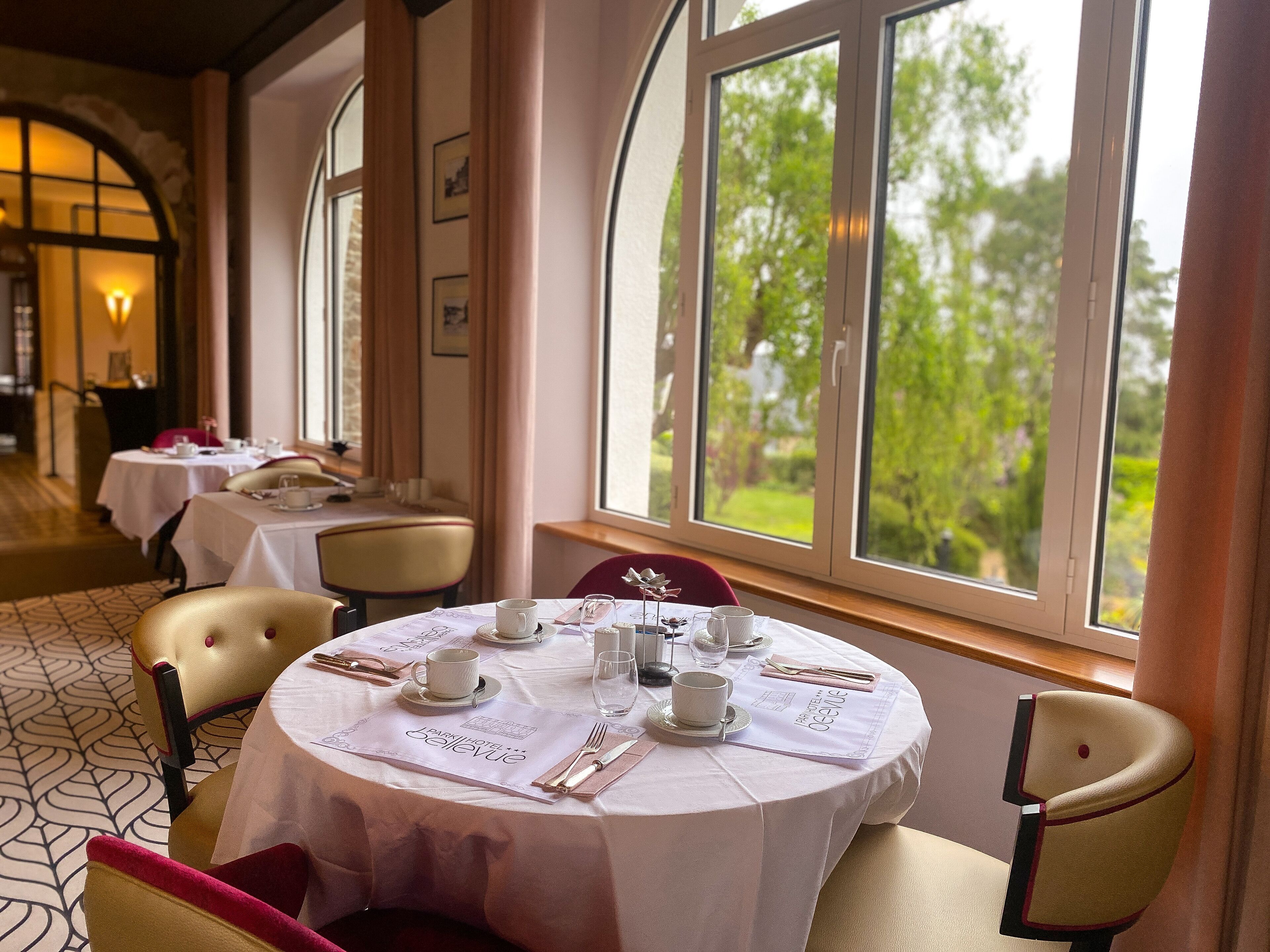 daily buffet breakfast (eur 14 per person)