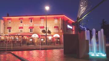 Front of property - evening/night