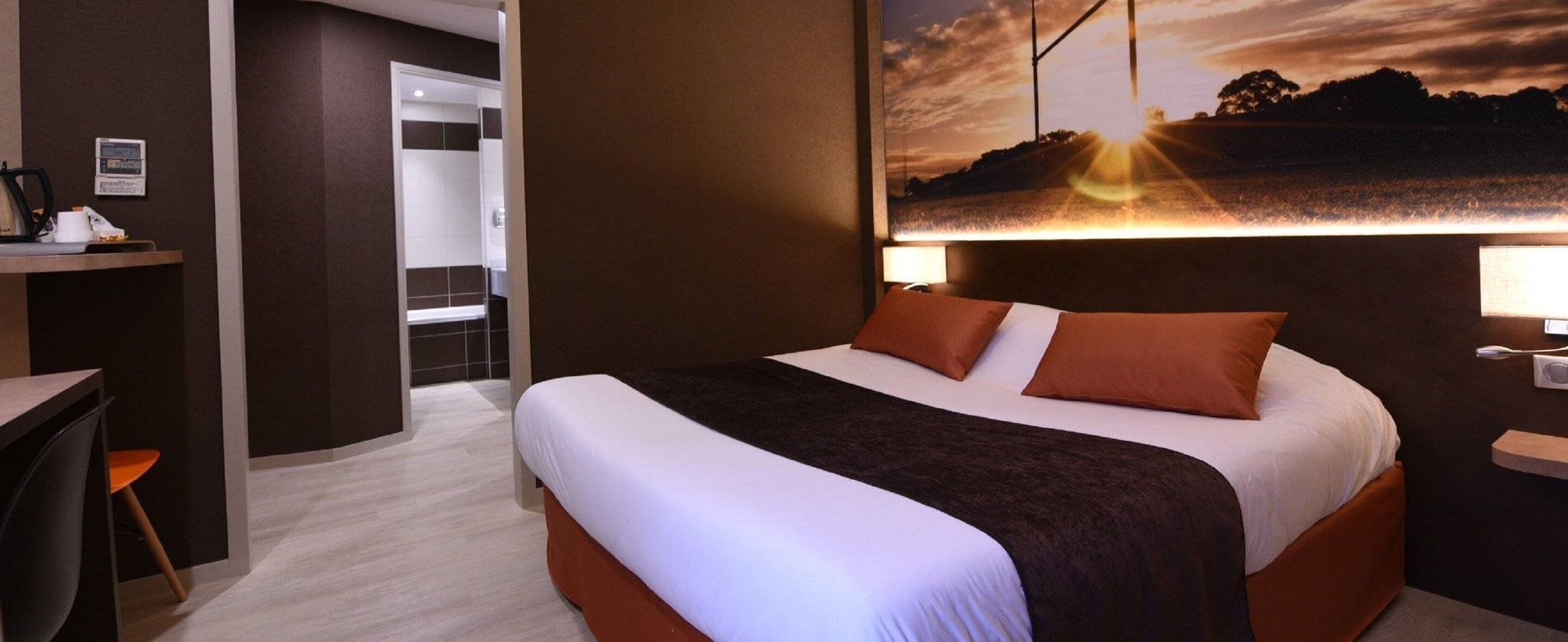 family triple room | premium bedding, individually furnished, desk, laptop workspace