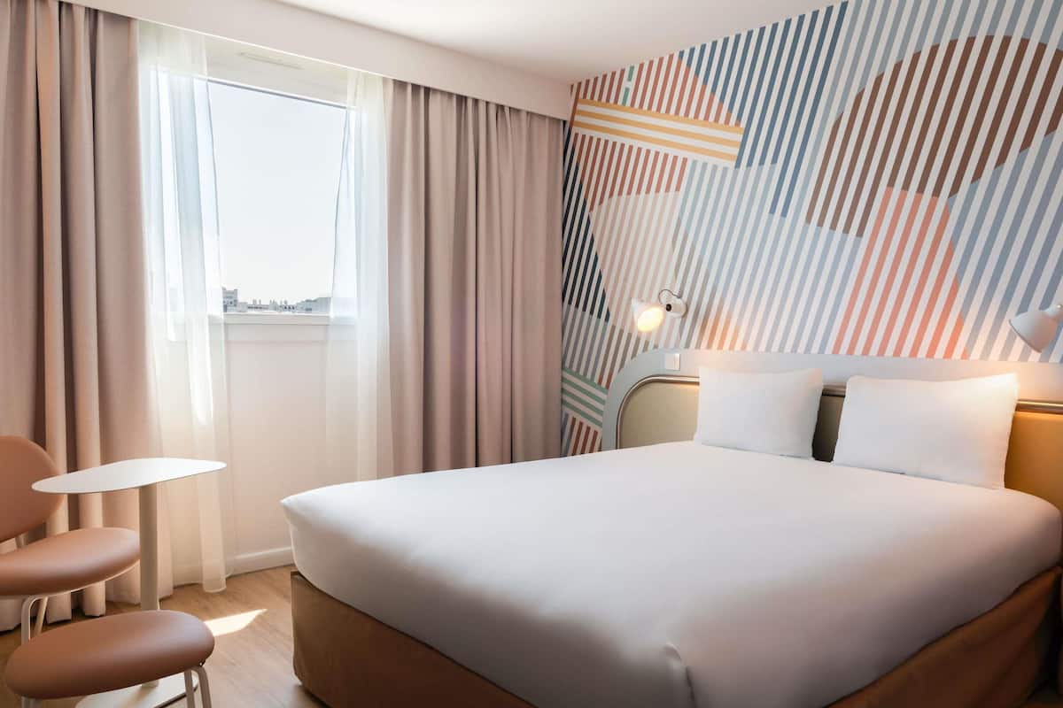 Comfort Room, 1 Double Bed, Garden View | Premium bedding, desk, blackout curtains, soundproofing
