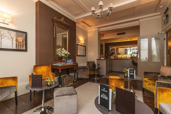 Bar (en la propiedad)