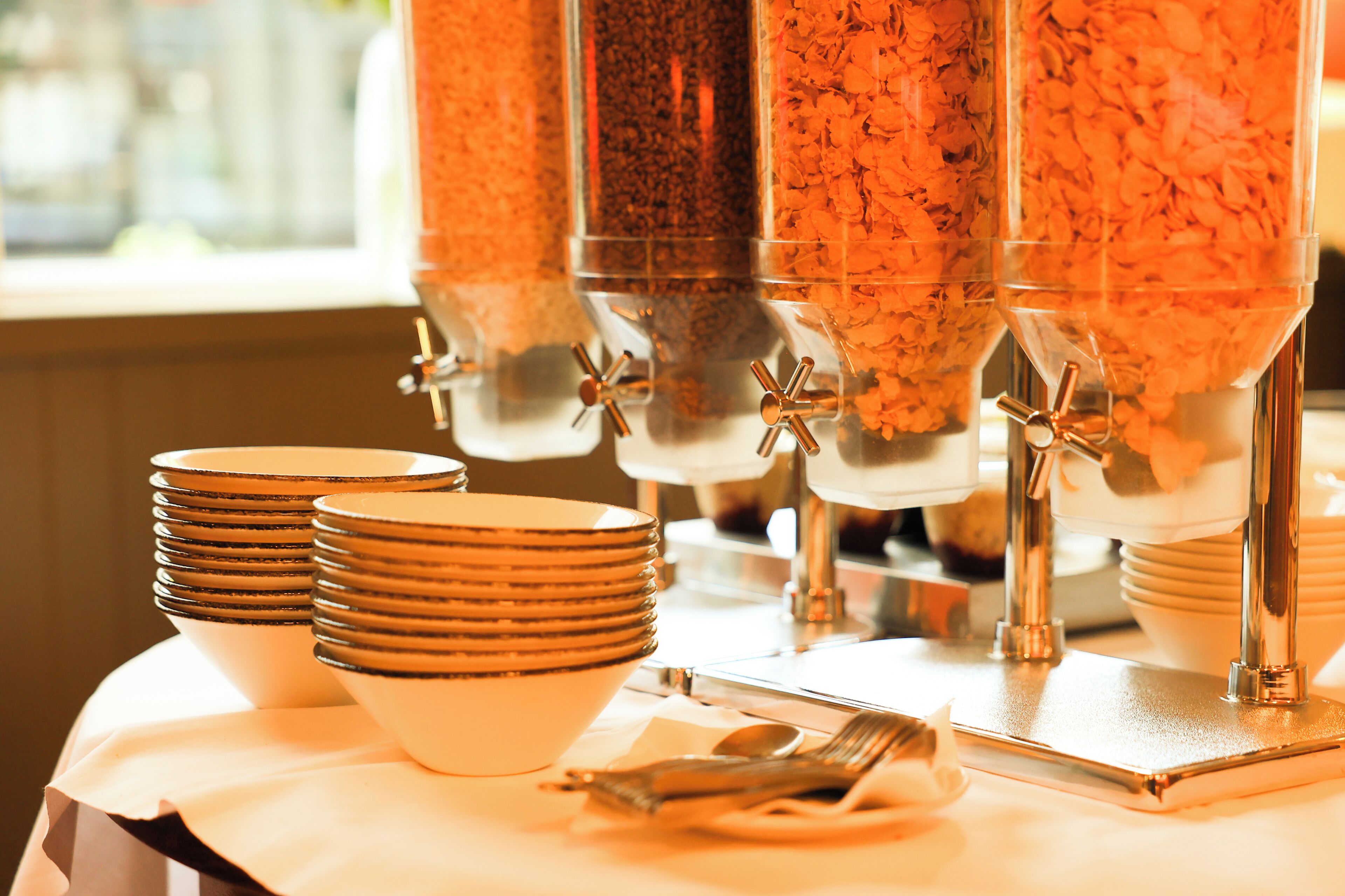 daily full breakfast (eur 20 per person)