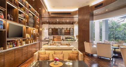 Taj Wellington Mews Luxury Residences