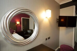 In-room safe, desk, free WiFi - Sorell Hotel Asora (Arosa)