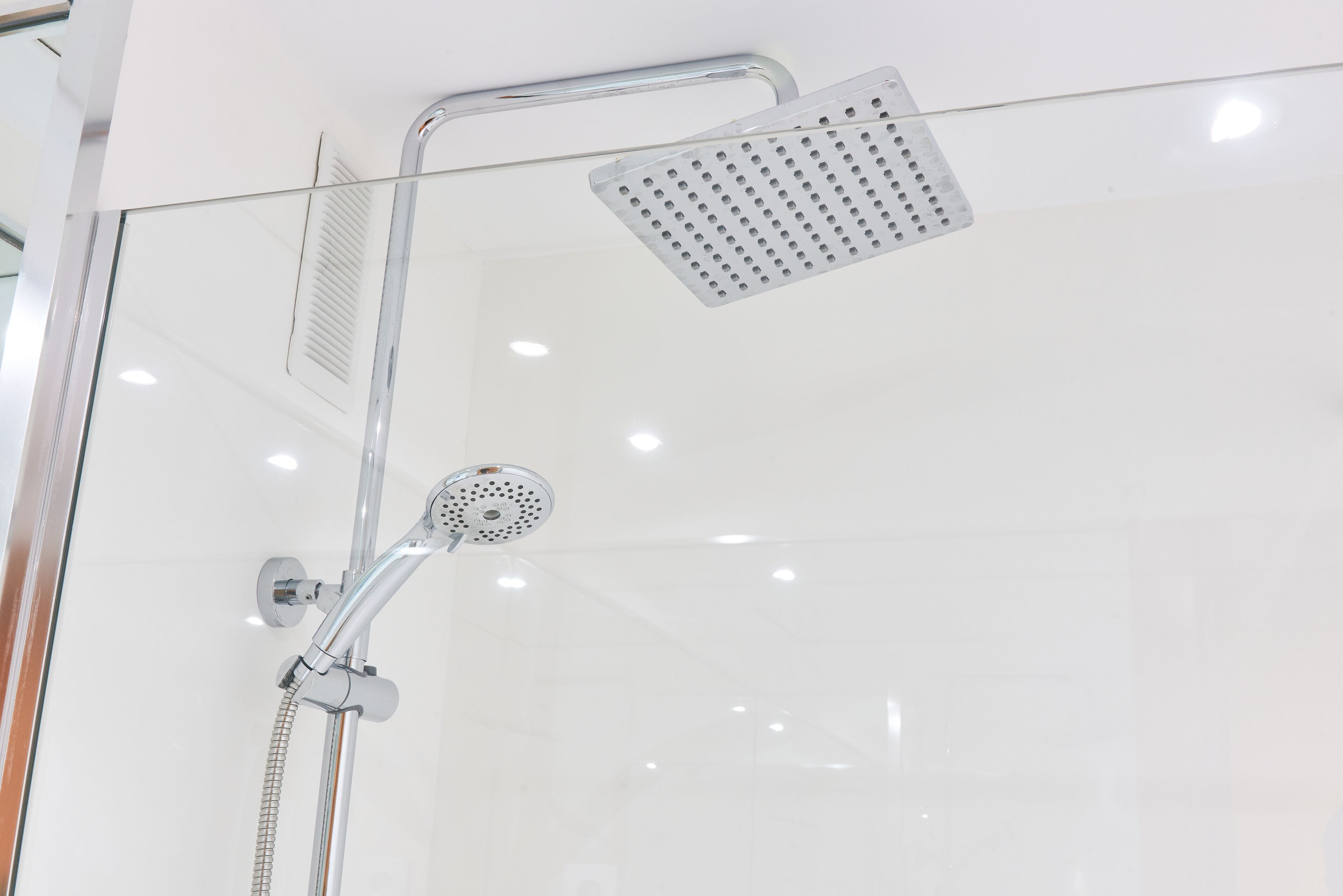 bathtub, free toiletries, hair dryer, bidet