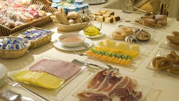 Daily buffet breakfast (EUR 10.5 per person)