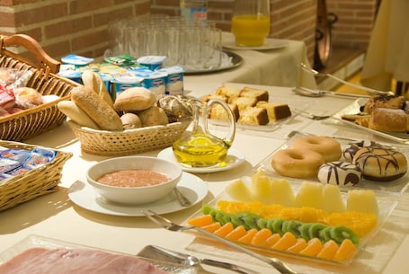 Se sirven almuerzos y cenas