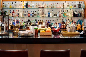Petit déjeuner, déjeuner et dîner servis sur place