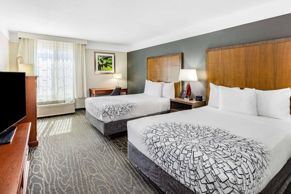 room, 2 double beds, non smoking | premium bedding, pillow-top beds, desk, laptop workspace