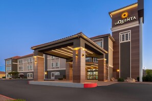 Exterior - La Quinta Inn & Suites by Wyndham Gallup (Gallup)
