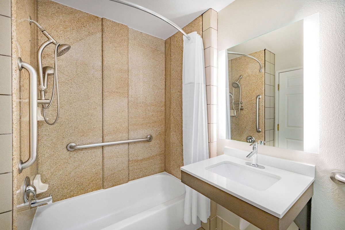 Rolstoeltoegankelijke badkamer
