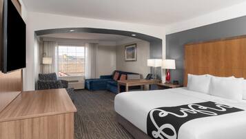 Suite, 1 King Bed, Accessible, Non Smoking (Mobility Accessible) | Premium bedding, pillowtop beds, desk, laptop workspace