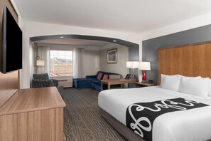 Suite, 1 King Bed, Accessible, Non Smoking (Mobility Accessible) | Premium bedding, pillow-top beds, desk, laptop workspace - La Quinta Inn & Suites by Wyndham Gallup (Gallup)