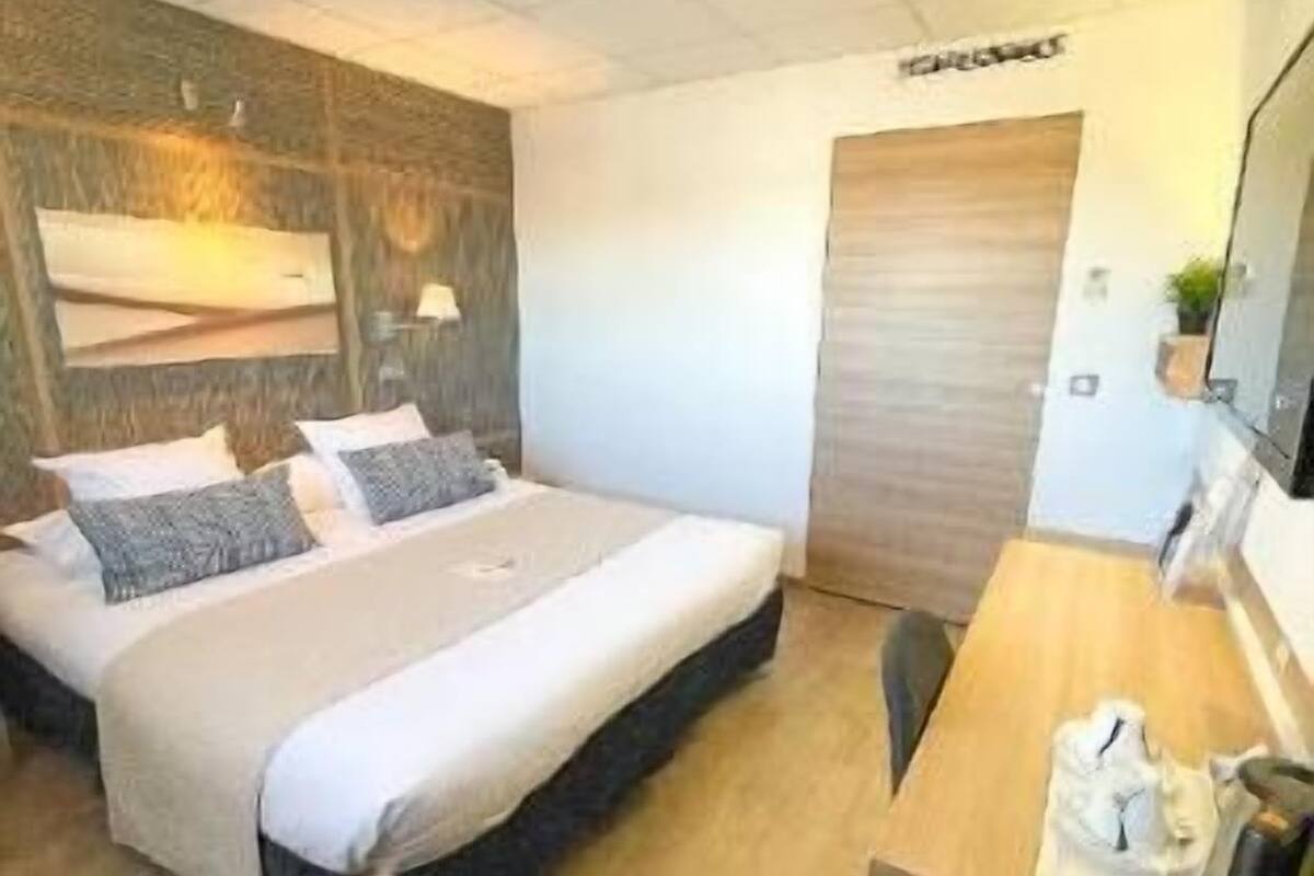 In-room safe, desk, blackout curtains, soundproofing